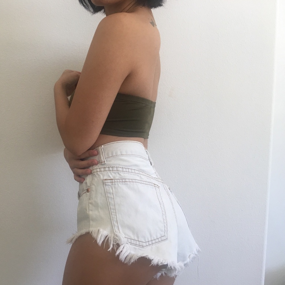 🌺F21 Bleached High Waisted Festival Shorts🌺